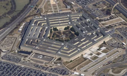 The New York Times presentó una demanda contra el Pentágono por las nuevas restricciones impuestas a la prensa