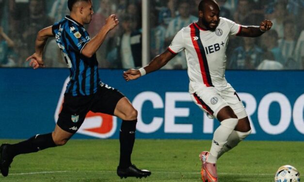 venció 2-1 a Atlético Tucumán y se metió en zona de clasificación