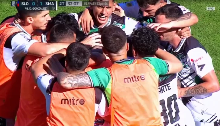 El Verdinegro rugió en Boedo y se aferra al milagro