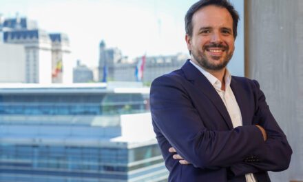 “Promovemos la competencia y las inversiones, con economías de escala”.