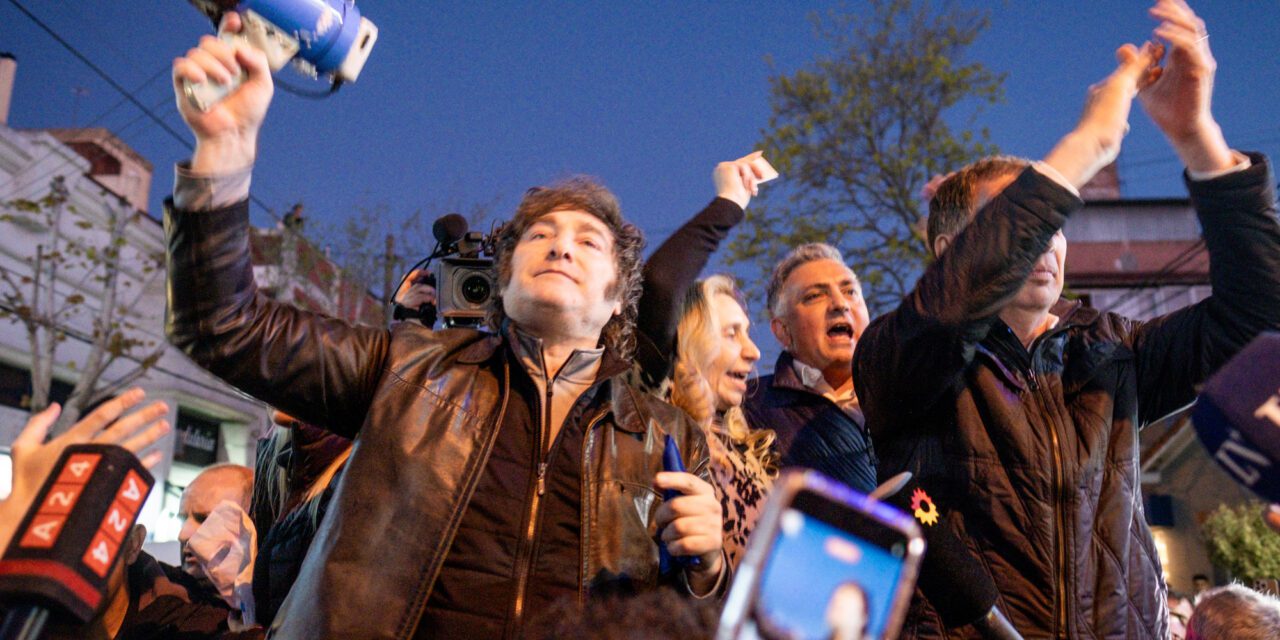 Con tensión y junto a Santilli, Milei volvió a hacer campaña en Provincia después de la renuncia de Espert