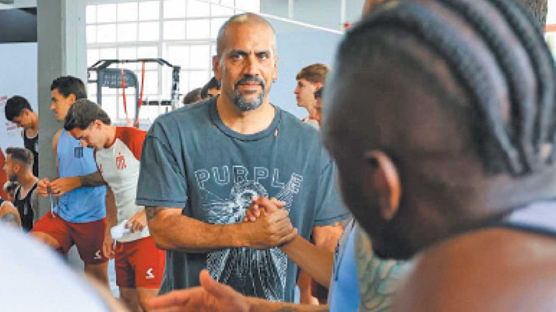 Verón endurece sus críticas a la AFA y alerta por riesgos deportivos para Estudiantes en 2026