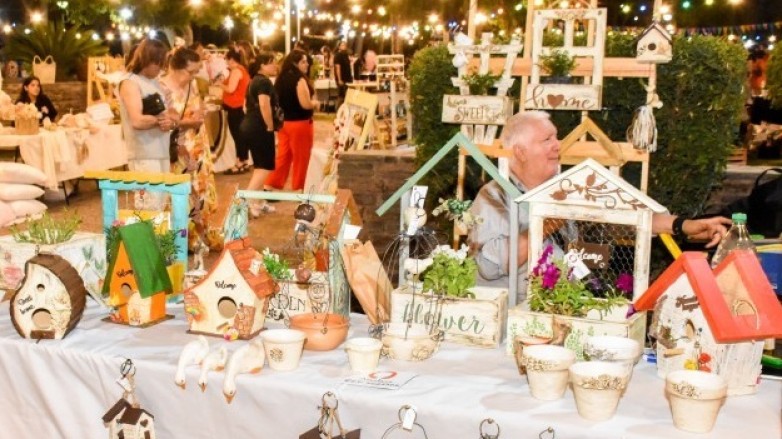 Regresa la Feria Raíces: Artesanía, sabores y música en el Auditorio Juan Victoria