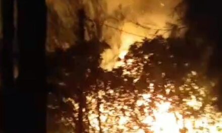 Incendio en Sierras Azules reaviva reclamos en Zonda por un cuartel de bomberos propio