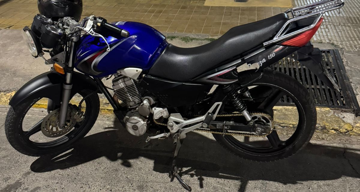 Detienen a hombre por sustraer una moto en Capital