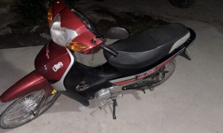 Lo sorprendieron llevándose una moto: Detuvieron a un joven en Villa Videla