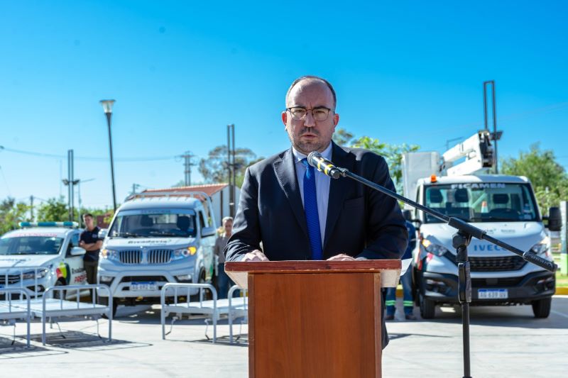 Miodowsky anunció un plan de pavimentación de 40.000 m² con fondos propios en Rivadavia