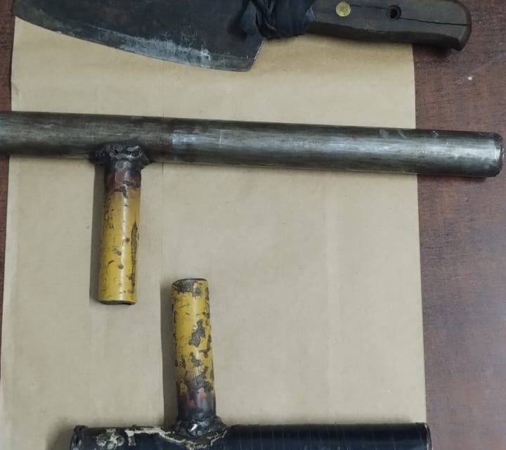 Gresca en La Bebida terminó con un joven detenido por armas caseras