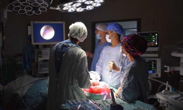 San Juan dio un paso histórico en cirugía maxilofacial: El Marcial Quiroga realizó la primera artroscopia de mandíbula del sistema público