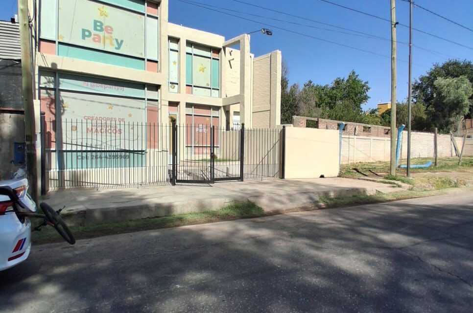 Intentó robar en un salón de eventos y terminó detenido dentro del predio