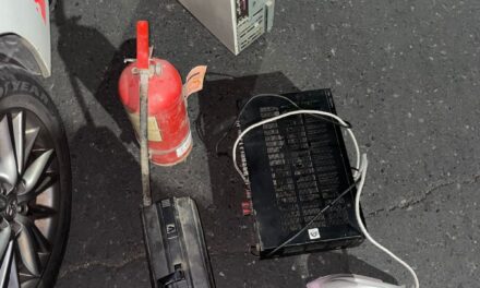 Tres detenidos y una menor implicada en un robo agravado en pleno Capital