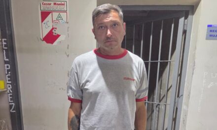 Un camionero terminó detenido tras amenazar con un cuchillo a un ciclista