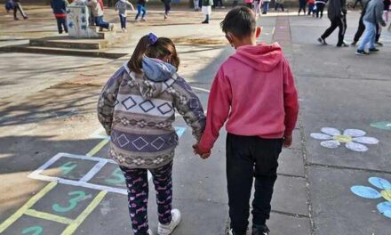 El Gobierno aseguró que hubo una mejora significativa en los hogares con niños y adolescentes