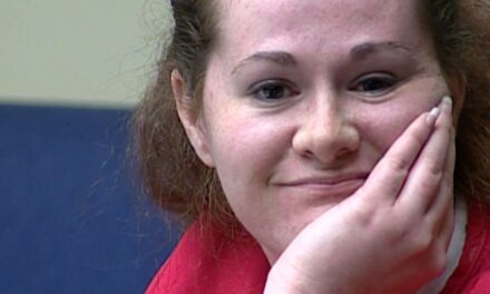 Suspendieron la ejecución a Christa Pike, luego de sobrevivir dos veces a la inyección letal