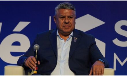 La AFA habría falsificado un documento para sancionar a Estudiantes por el pasillo de espaldas