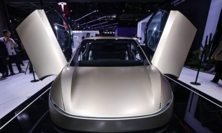 Elon Musk confirmó que Cybercab se fabricará desde 2026