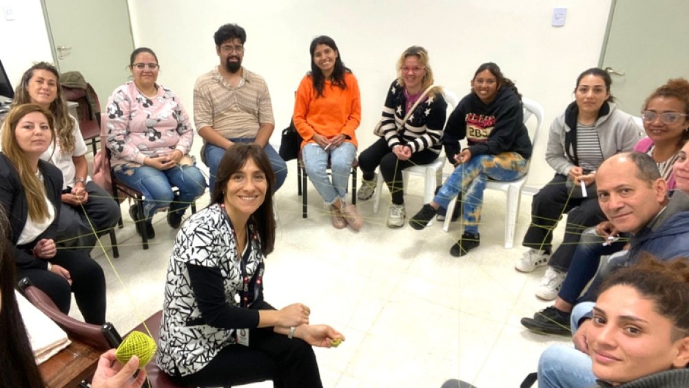 Talleres para padres: el Marcial Quiroga impulsa una propuesta clave para acompañar el desarrollo del lenguaje infantil