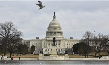 El Senado de EEUU aprobó el fin del shutdown más largo de la historia y el proyecto pasa a la Cámara de Representantes