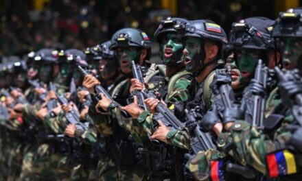 Venezuela elevó su alerta militar tras la llegada de un portaaviones estadounidense al Caribe