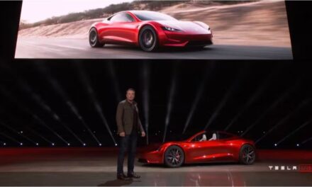 Elon Musk anunció el prototipo del primer auto volador llamado Tesla Roadster