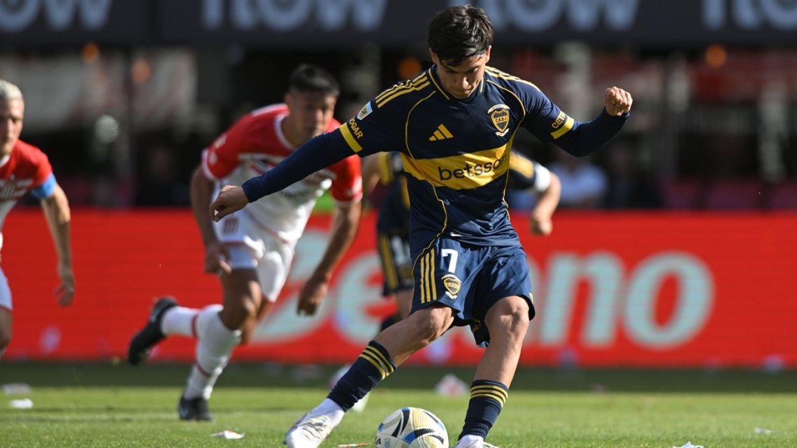 Boca se quedó con tres puntos de oro en su visita a Estudiantes: penales, expulsiones y polémicas