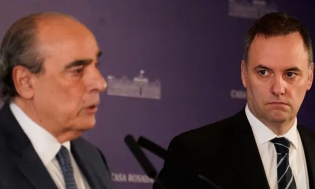 Las repercusiones políticas de la salida de Guillermo Francos y el cambio de rol de Manuel Adorni