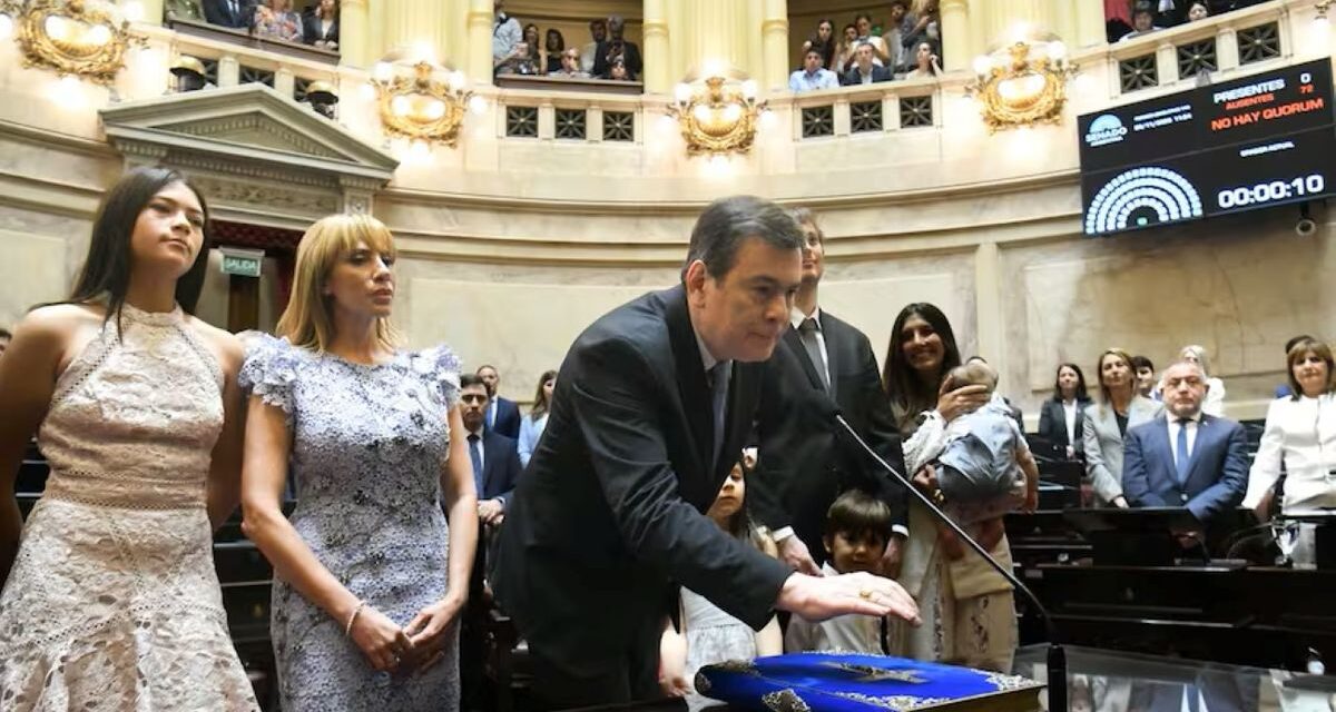 Gerardo Zamora no se sumará al bloque peronista en el Senado y ahora las miradas apuntan a Diputados