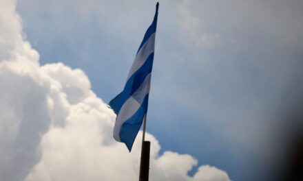 Godoy Cruz descendió a la B Nacional tras empatar con Riestra 1-1