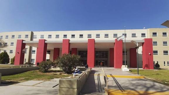 Urgente: Un menor resultó herido tras la caída de un arco en el Camping de Suboficiales
