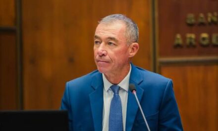 A horas del anuncio: Crece la versión de que Martín no asumirá