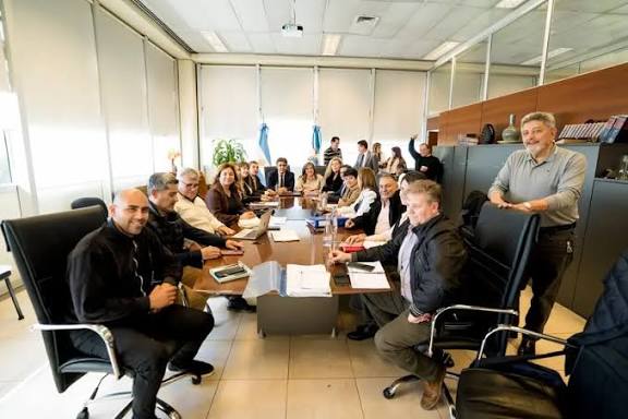 A las 14hs  comienzan las paritarias docentes en San Juan