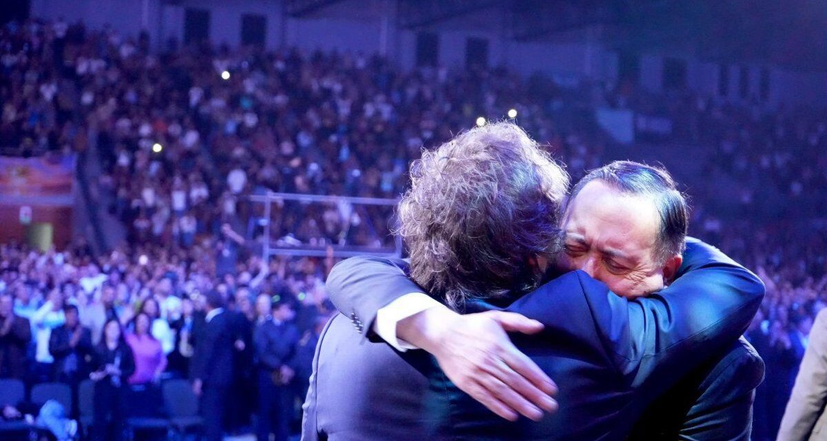 Con pragmatismo y sin grietas partidarias, el evangelismo crece en la arena política argentina