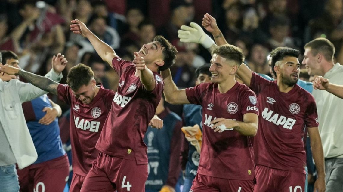 Lanús da cátedra internacional en el Fútbol Argentino