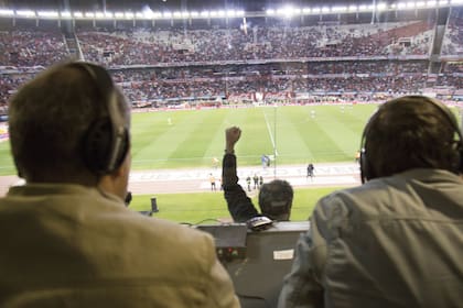 Pasión, historia y oficio: Tres voces de grandes figuras en el Día del Periodista Deportivo