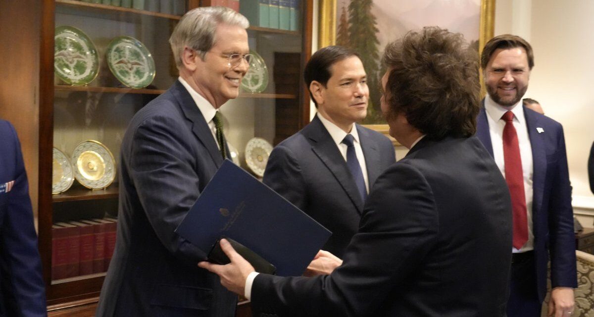 El Gobierno presentó el acuerdo con EEUU como un profundo reconocimiento al programa económico