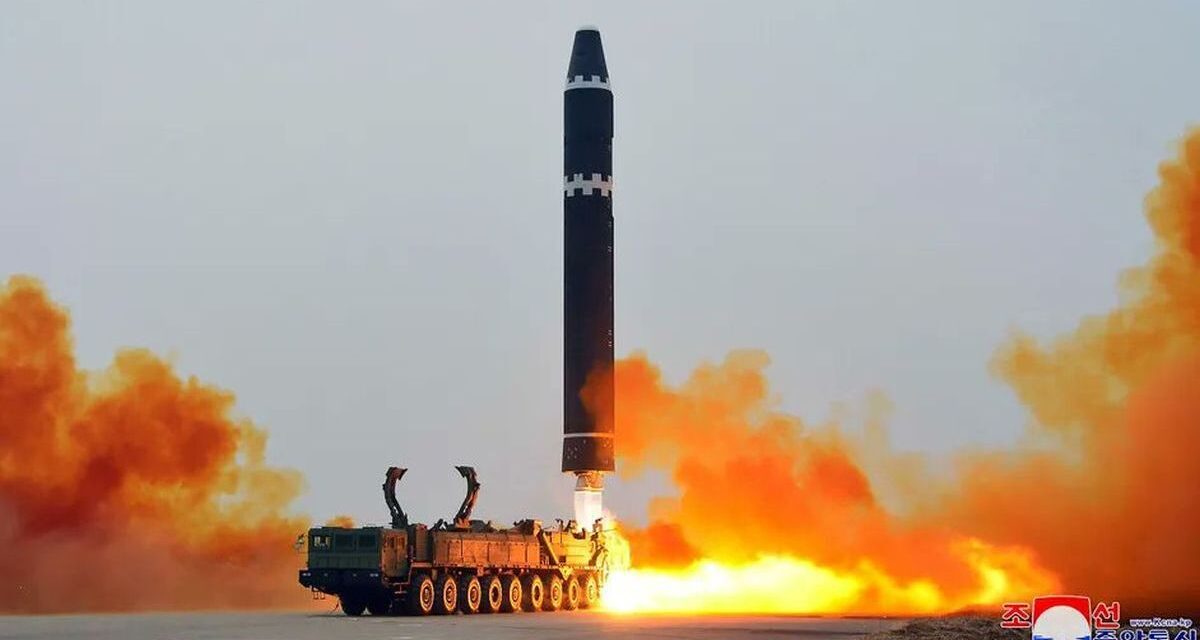 Corea del Norte lanzó un nuevo misil balístico y encendió las alarmas en la región
