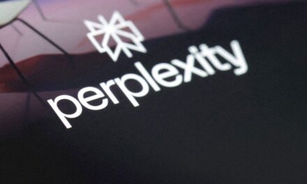 Como usar Perplexity AI, la Inteligencia Artificial que te muestra cómo te queda la ropa que te querés comprar