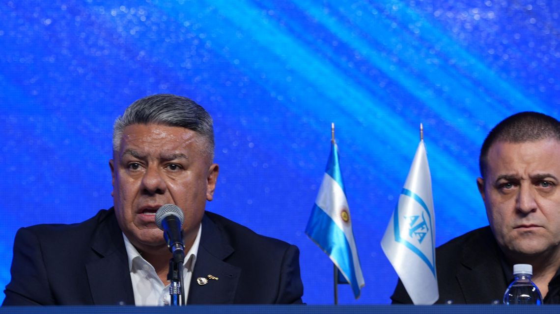 Vendetta de Tapia-Toviggino: Estudiantes deberá hacer «pasillo» para homenajear a Central por el título inventado