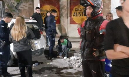 Repartidores de Pedidos Ya atraparon a un motochorro en pleno centro de San Juan