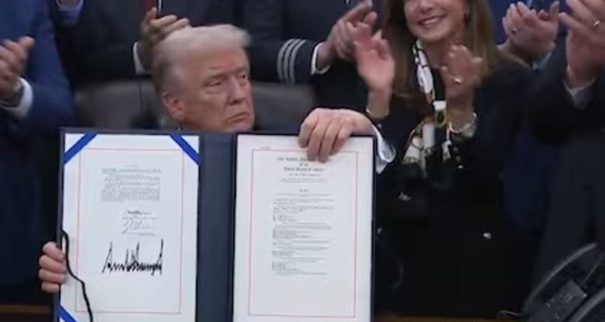 La Cámara de Representantes de EEUU aprobó la ley que pone fin al shutdown del gobierno