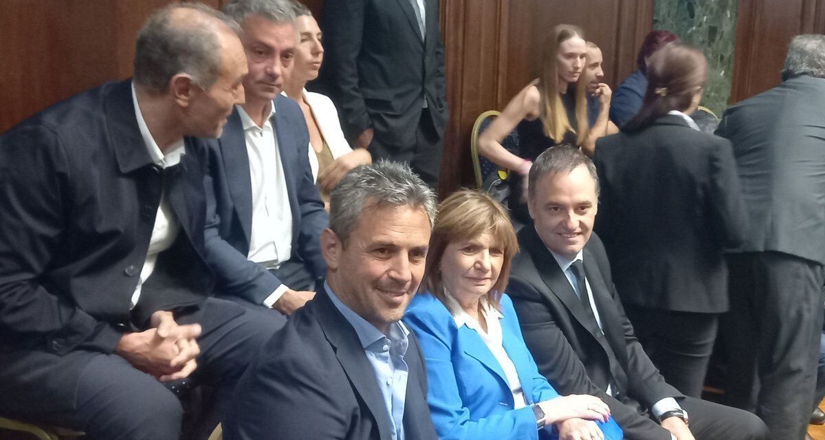 La Libertad Avanza veta lista de expositores en el Senado