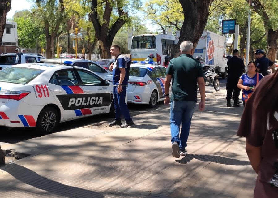 Robos y drogas: Un fuerte operativo policial en un caserón de Rawson y 9 de Julio