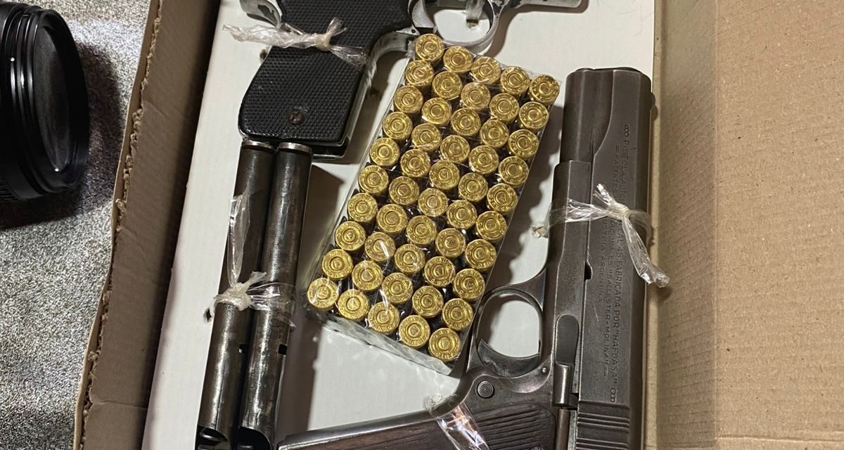 Secuestraron armas, municiones y droga en un allanamiento en Rawson