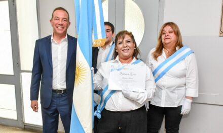 Nuevo cuerpo de bandera en la Zona Sanitaria V Sur: Autoridades destacaron el compromiso del personal de salud