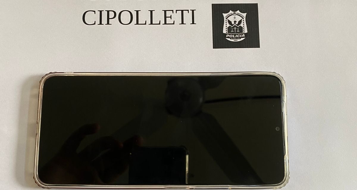 Recuperan un celular robado en Chimbas y un joven quedó detenido