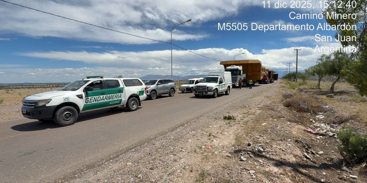 Operativo en Ruta 141: Gendarmería escoltó carga sobredimensionada hasta Albardón