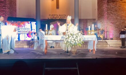 La Navidad de las sillas vacías: El mensaje de Jorge Lozano que interpela a las ausencias y a los excluidos