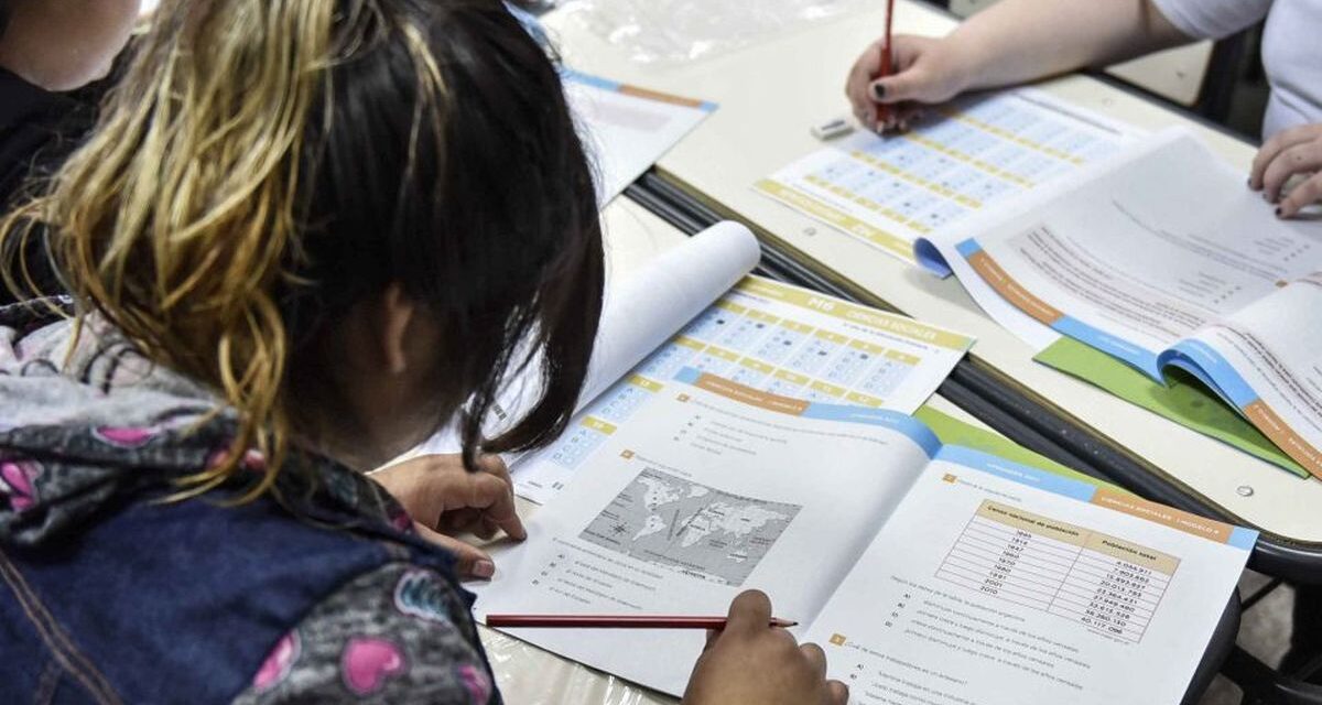 El gobierno bonaerense prorrogó el programa para fortalecer la gestión educativa hasta 2027