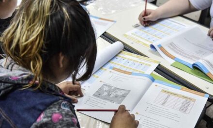 El gobierno bonaerense prorrogó el programa para fortalecer la gestión educativa hasta 2027