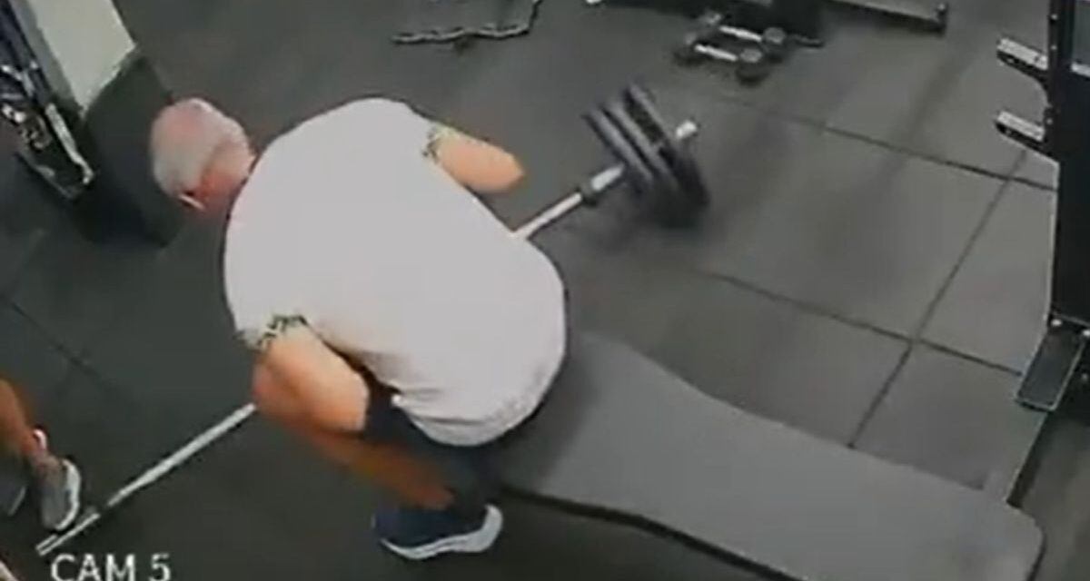 Murió un hombre tras un accidente mientras levantaba pesas en un gimnasio